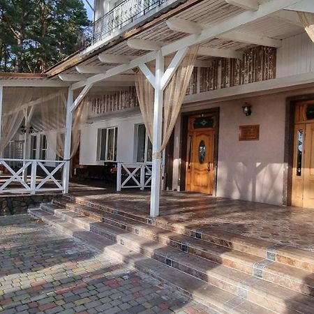 Готельно-Ресторанний Комплекс Три Бобри Lytovezh ภายนอก รูปภาพ